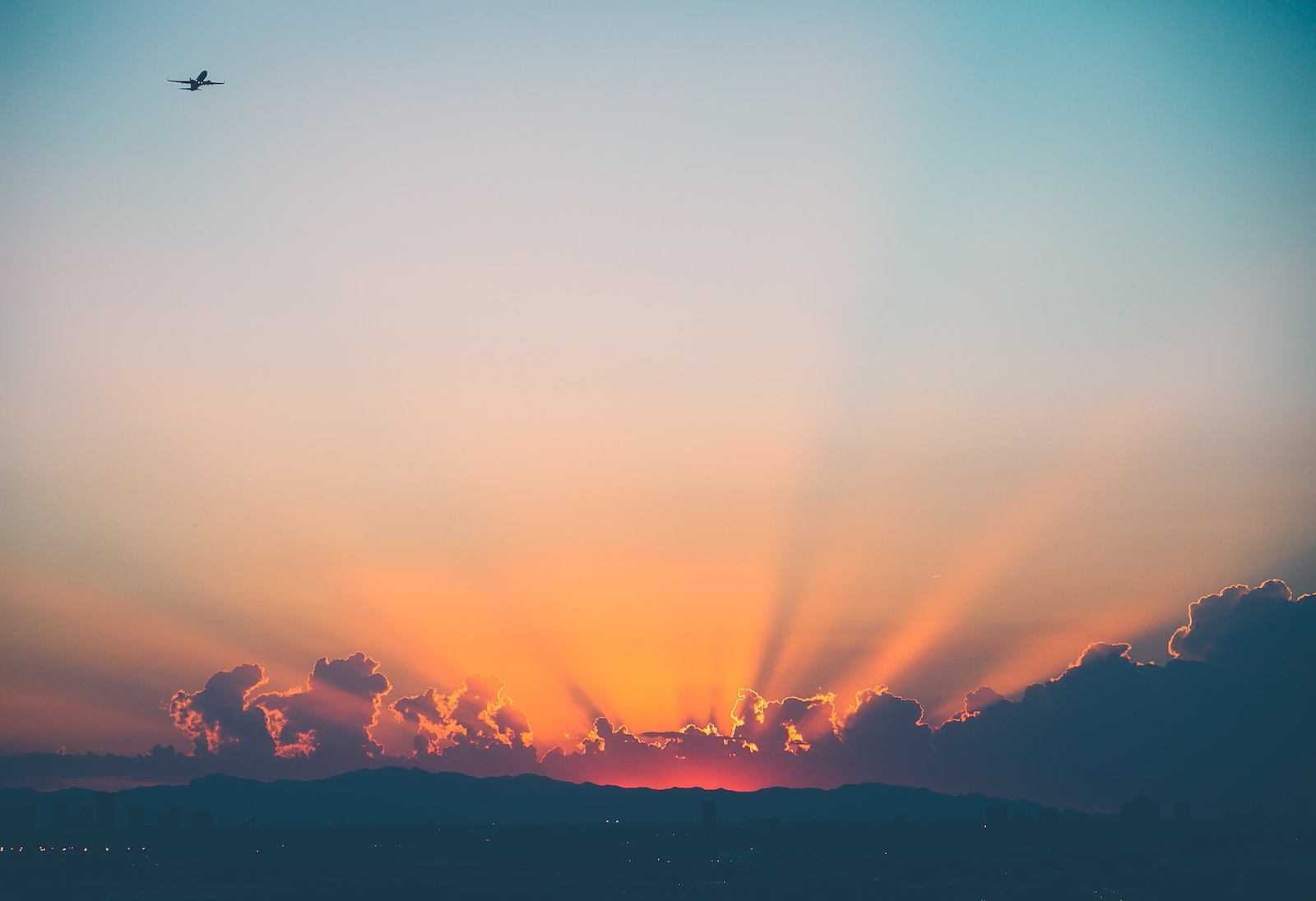1706552604-2343-8833-lxb_photouWbRcJSJLV8lxb_photo-
